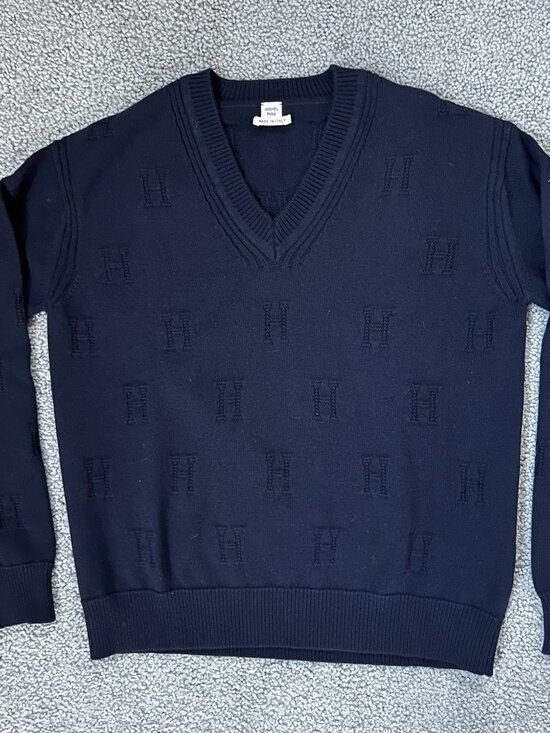 Hermes Sweaters - NWT Hermès Maille Voyage Merino Wool H Logo V-Neck Sweater in Bleu Noir Size 36